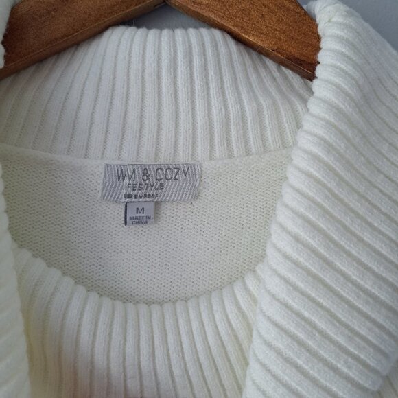 Warm & Cozy Women‎ Cream Medium Turtle Neck Crop Sweater Long Sleeve - Picture 4 of 11